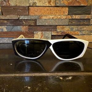 Vintage Silhouette Sunglasses MOD 3038/10 COL 2507 Black & White Austria 60 mm
